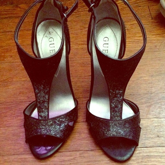 Guess T strap heels
