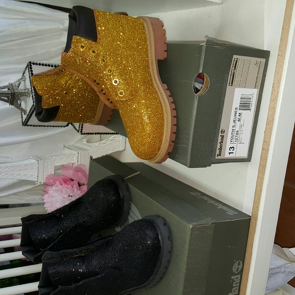 CUSTOM GLITTERED TIMBERLAND BOOTS - Picture 3 of 3