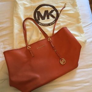 📦🚫SOLD 🚫📦Michael Kors Tote