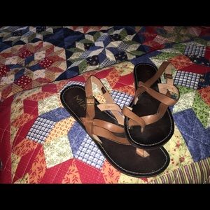 Mia sandals