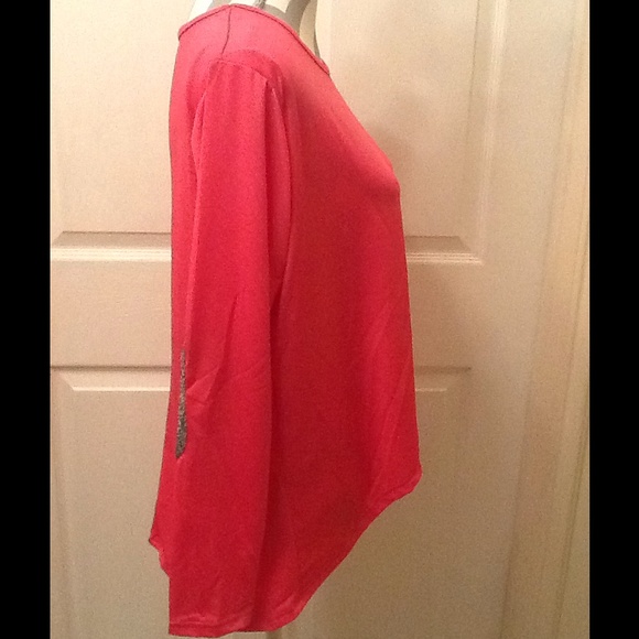 NWOT Beautiful grey top with glitter elbow patches - Picture 3 of 3