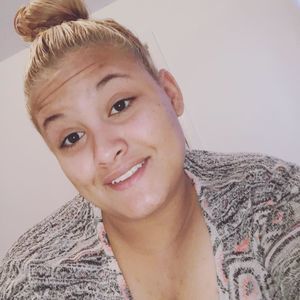 Meet your Posher, Zoe