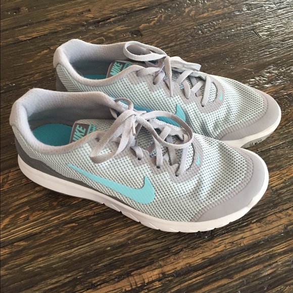 SOLD!! Nike Flex Experience Rn 4