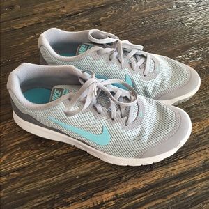 SOLD!! Nike Flex Experience Rn 4