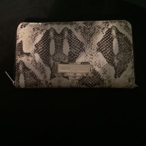Olivia + joy wallet