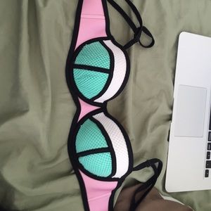 poppy paradise palms top