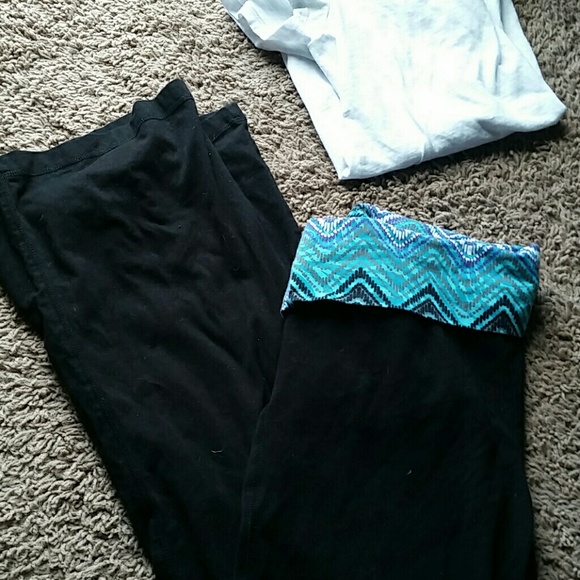 Blue tribal patterned yoga pants!