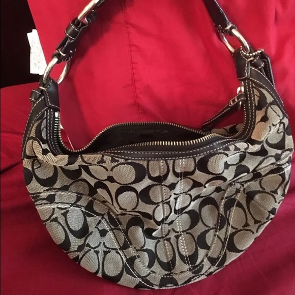 Authentic coach black signature shoulder hobo - Picture 3 of 4