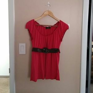 ❗️NWOT Pink Top w/ Brown Belt❗️