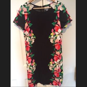 Floral Hawaiian print dress