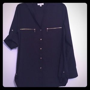 Calvin Klein blouse, size medium.Never worn!!