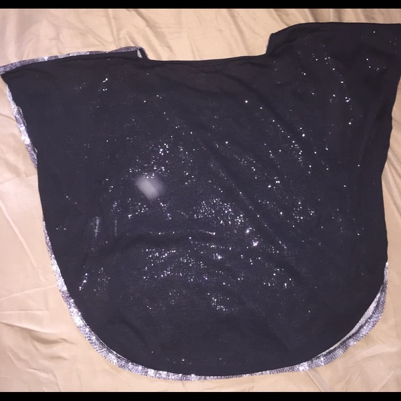 💕Sliver/black shimmery shirt💕 - Picture 2 of 2