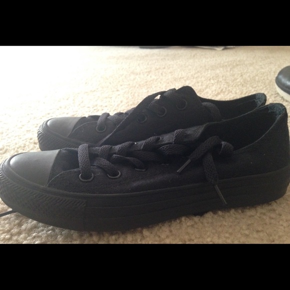 Chuck Taylor All Star Converse- Monochrome