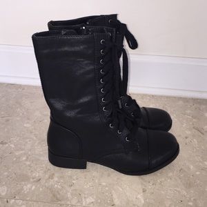 *NEVER WORN* Black Combat Boots