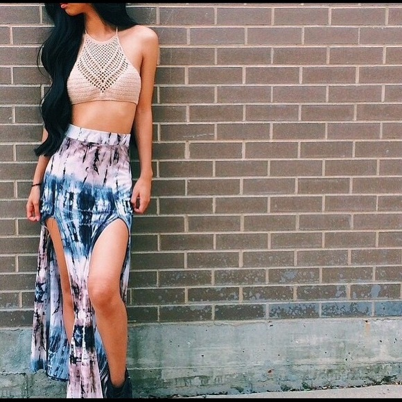 Slit maxi skirt.