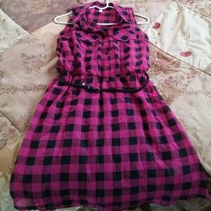 🏁NWT!! Pink & Black Checkered Dress w/ belt💗