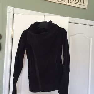 Lululemon black Sherpa fleece collar jacket