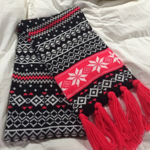 H&M Scarf
