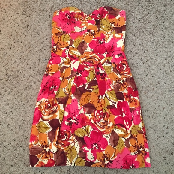 Beautiful dress!