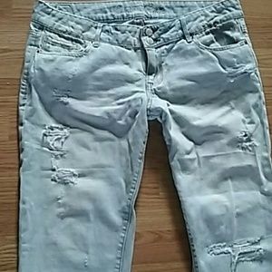 American Eagle destroyed Capri sz 12