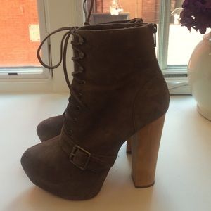 Steve Madden Pumps/Heeled Boots