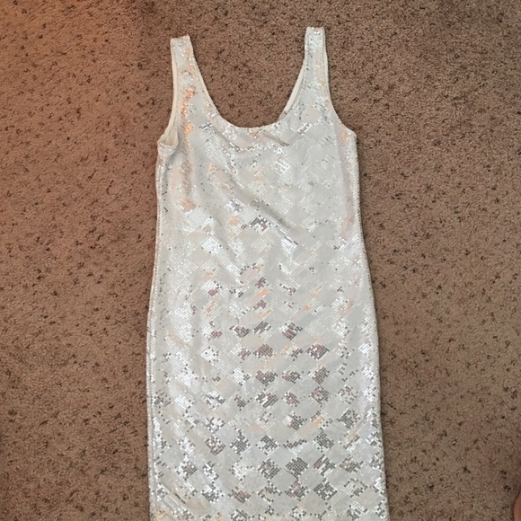 Beautiful dress!