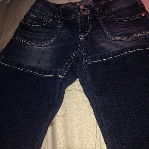 No boundaries jeans never worn