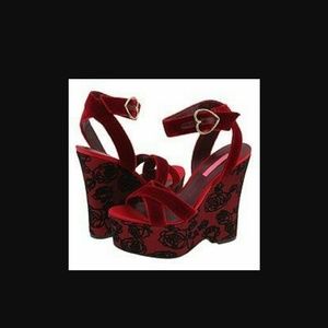 Betsey Johnson Wedges