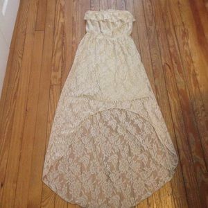 hippie-Chic lace high-low dress