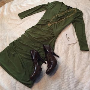BCBG green fitting dress