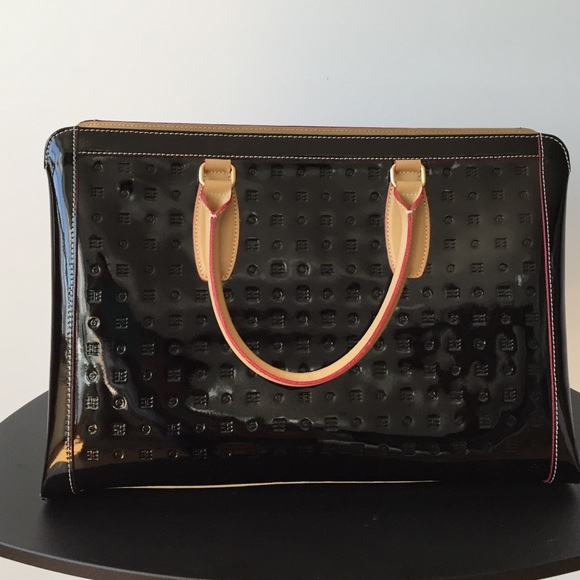 Arcadia Handbags - Arcadia patent leather handbag