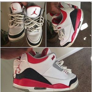 Air Jordan 3s