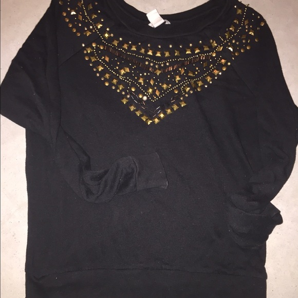 Black and gold fitted shirt