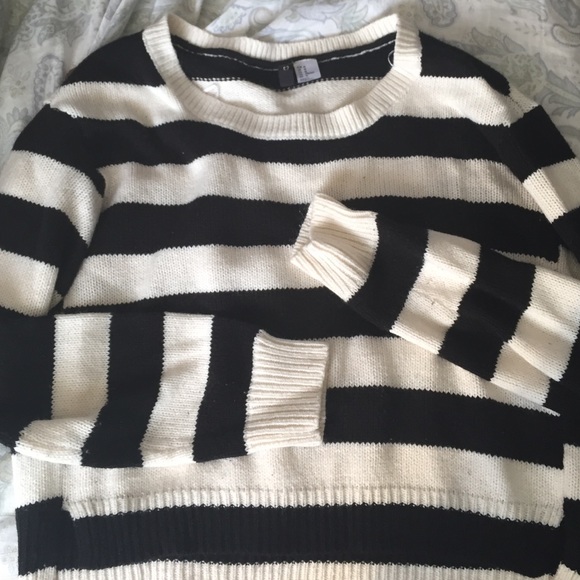 Cropped striped sweater