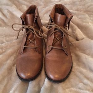 Tan Steve Madden leather ankle boots