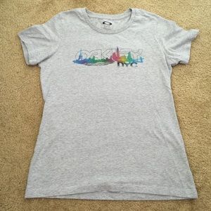 Oakley t shirt