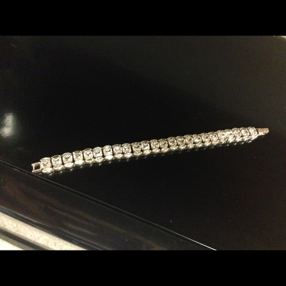 Tennis bracelet - Picture 2 of 3