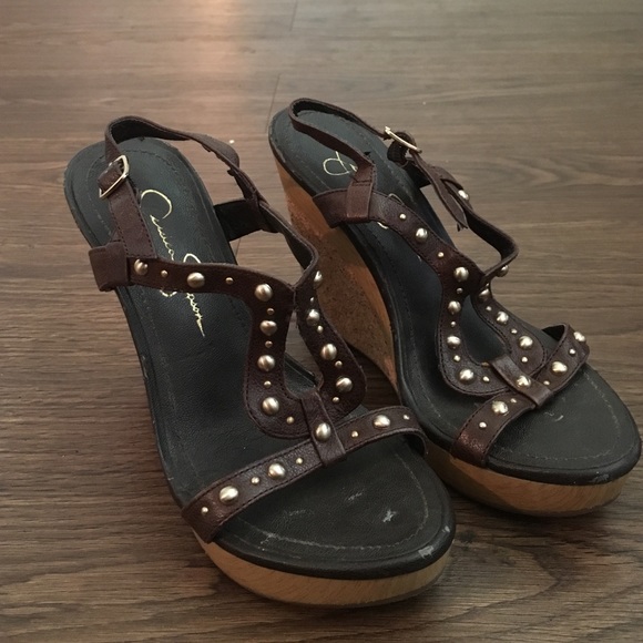 Cute brown wedges!