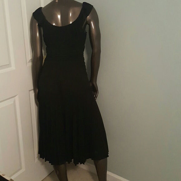 NWT BCBG LITTLE BLACK DRESS - Picture 4 of 4