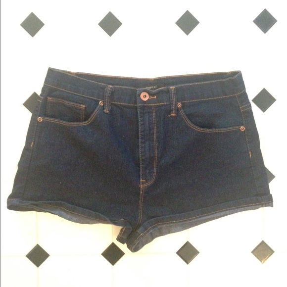 High waisted dark short shorts