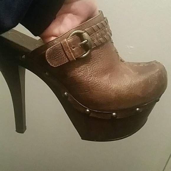 Final Price - Jessica Simpson heeled cloggs
