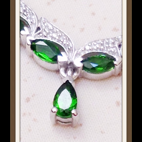 RARE Russian Diopside Necklace - Picture 2 of 3