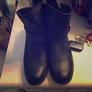 Black vintage look Cowboy boots