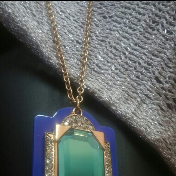 NWT Silver Crochet Scarf - Picture 3 of 3