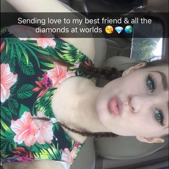 Meet your Posher, Randi - Picture 3 of 4