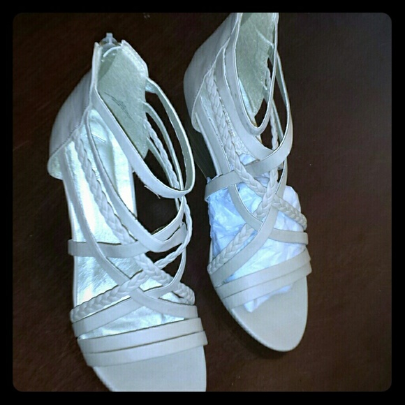 NWT NUDE WEDGE SANDALS - Picture 1 of 4