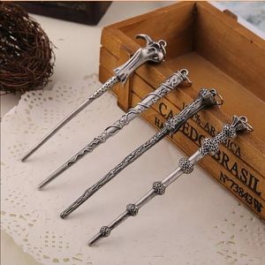 FLASH SALE - 4 Harry Potter key chains