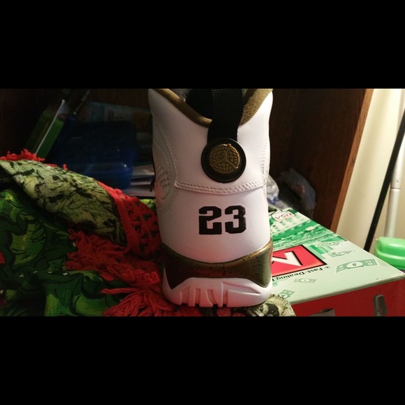 Jordans - Picture 3 of 4