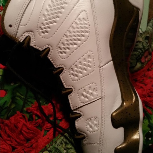 Jordans - Picture 4 of 4