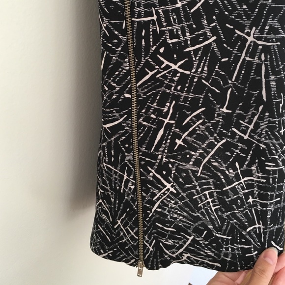 WAYF Shift Dress - Picture 3 of 3